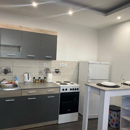 Apartman Mici Ni Exterior foto